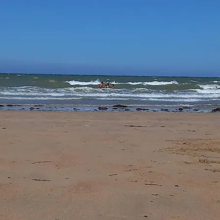 De La Baleine Luc-sur-Mer